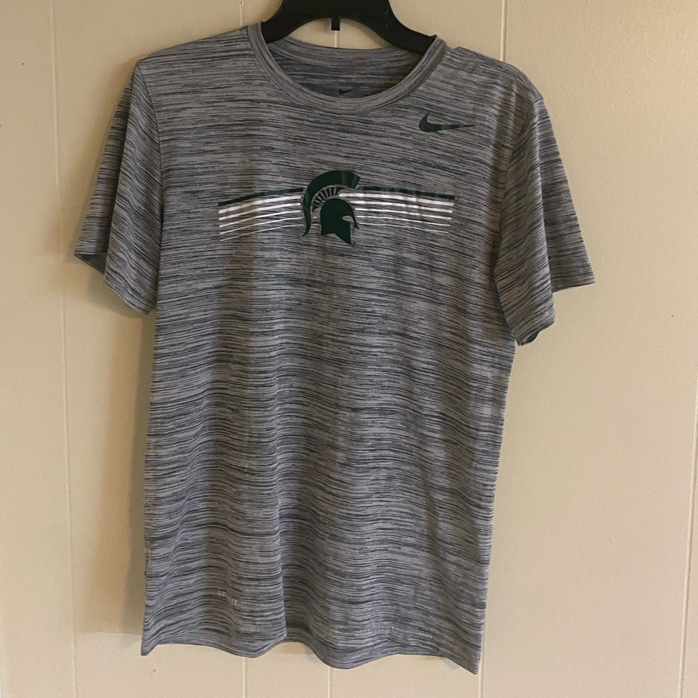 Nike Mens Small Michigan Spartan t-shirt.
